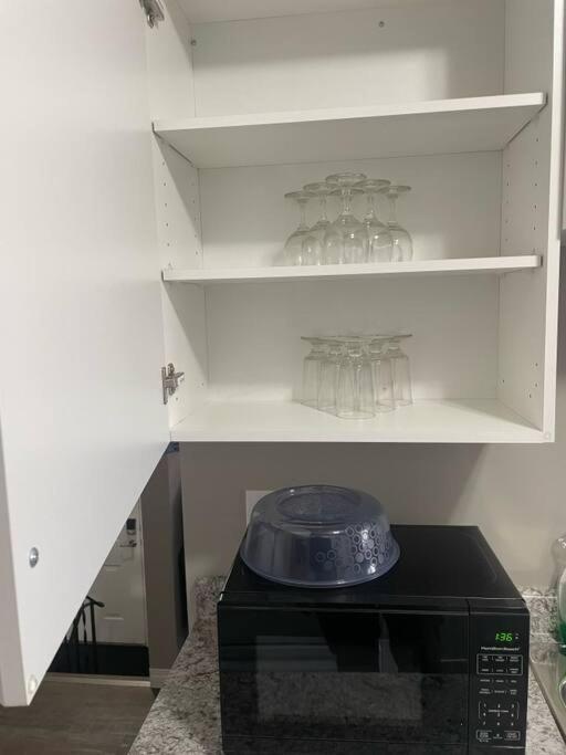 Wonderful 2-Bedroom Apartment Camrose Kültér fotó
